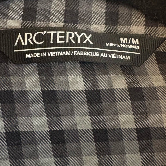 Arc’teryx Long Sleeve Button Down Shirt - Picture 4 of 9